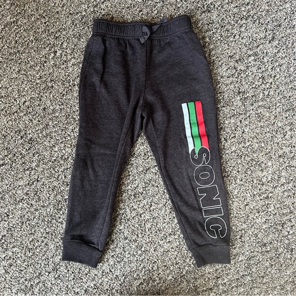 Sonic The Hedgehog 2 piece Set Size XS 4/5 - Picture 3 of 4